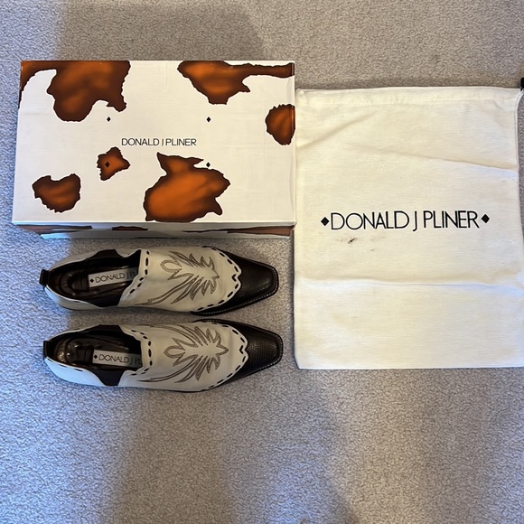 Booties - Picture 5 of 5